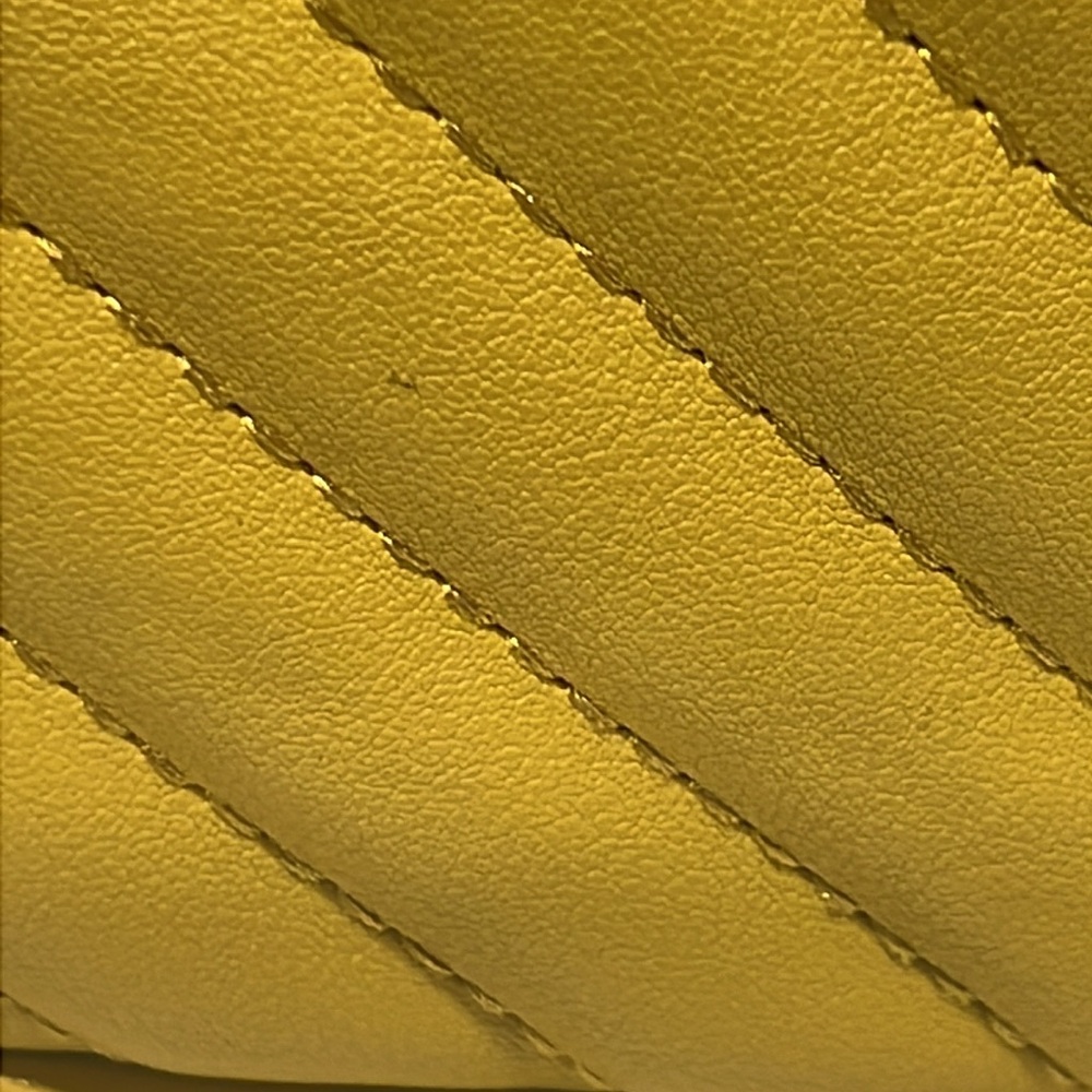 Yellow Crossbody With Gold Chain and Zippered Closure - Picture 8 of 8